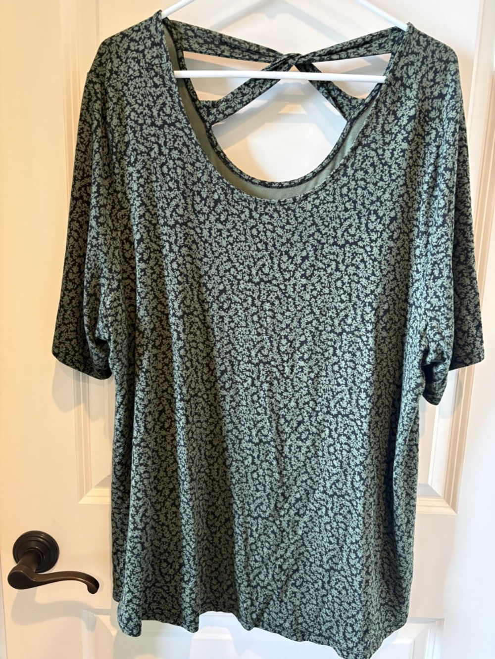 Lane Bryant Crisscross Back Floral-Print Women's Top in Sage Green